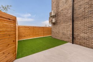 Photo 13- click for photo gallery